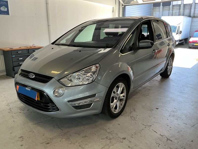 Ford S-Max 1.6 EcoBoost — фото 1