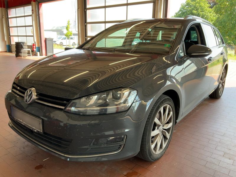 Volkswagen Golf VII 2.0 TDI — фото 1