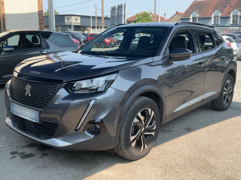 Peugeot 2008 1.2 PureTech — 1/8