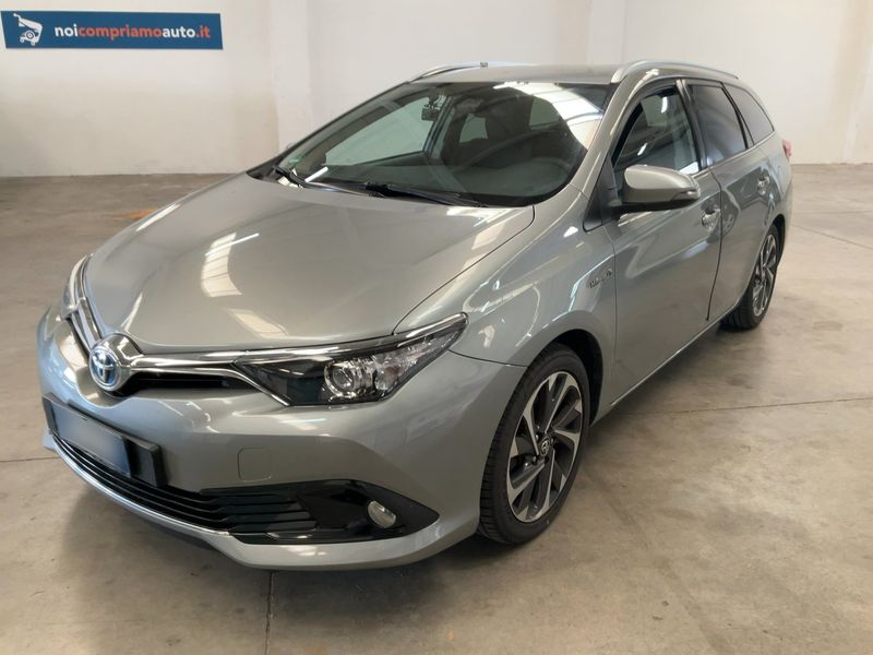 Toyota Auris Touring Sports 1.8 Hybrid — фото 1
