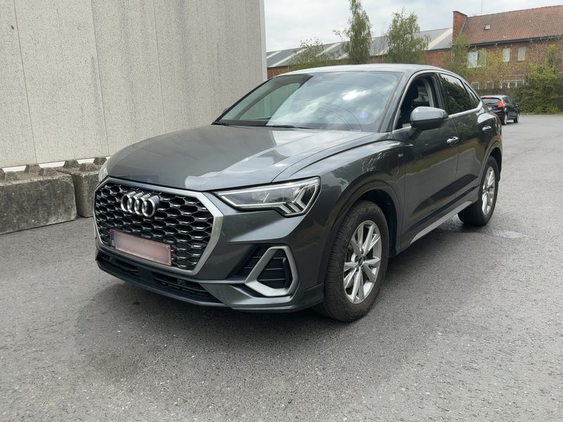 Audi Q3 Sportback 45 TFSIe — 1/8