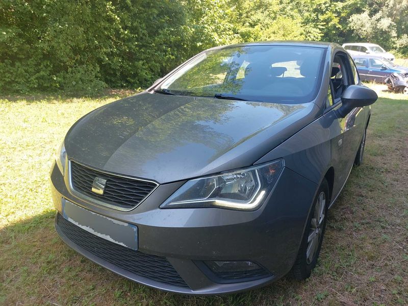 Seat Ibiza 1.0 — фото 1