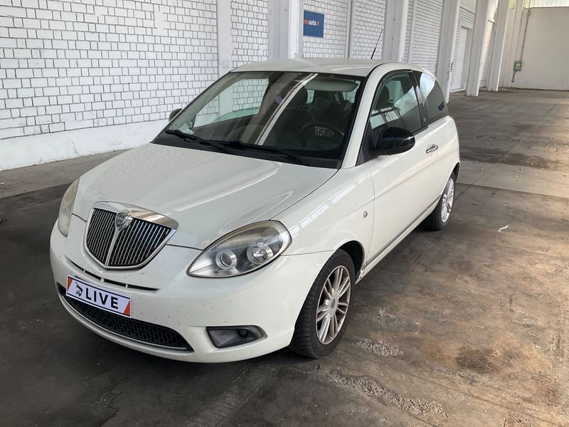 Lancia Ypsilon 1.2 — 1/8