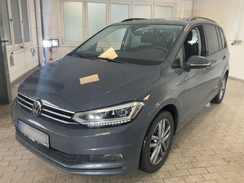Volkswagen Touran 1.5 TSI ACT — 1/8