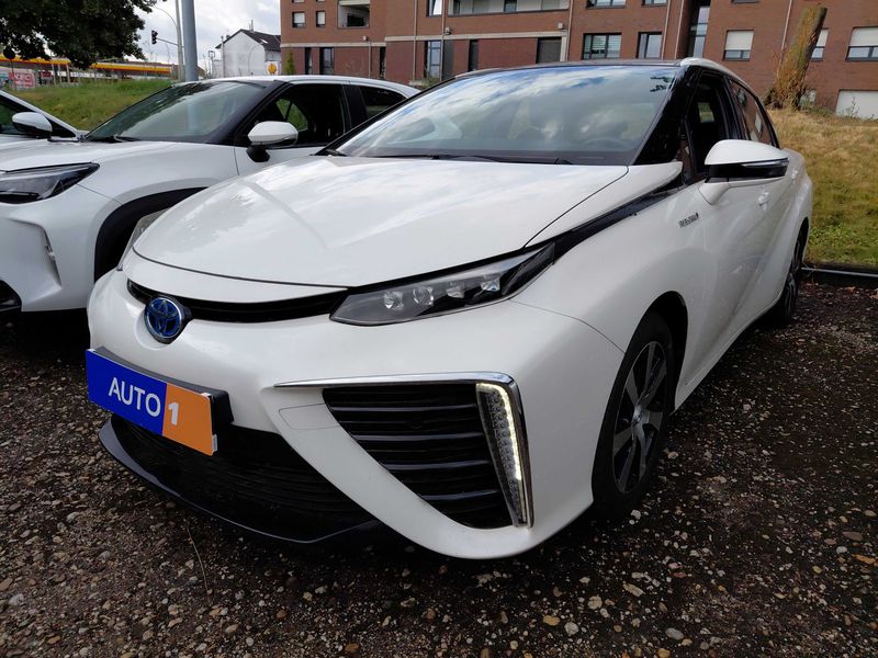 Toyota Mirai electric drive 113 kW — 1/8