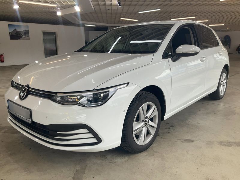 Volkswagen Golf VIII 1.5 TSI ACT — 1/8