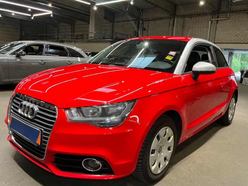 Audi A1 1.2 TFSI — фото 1