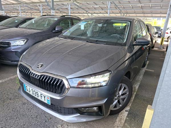 SKODA Fabia Ambition — 1/8