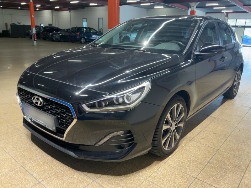 Hyundai i30 1.0 TGDI — 1/8