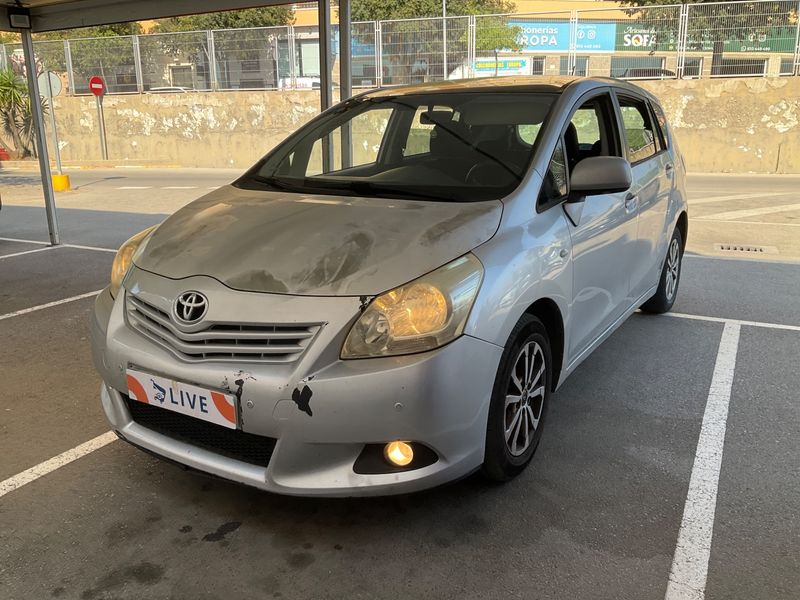 Toyota Verso 2.0 D-4D — 1/8