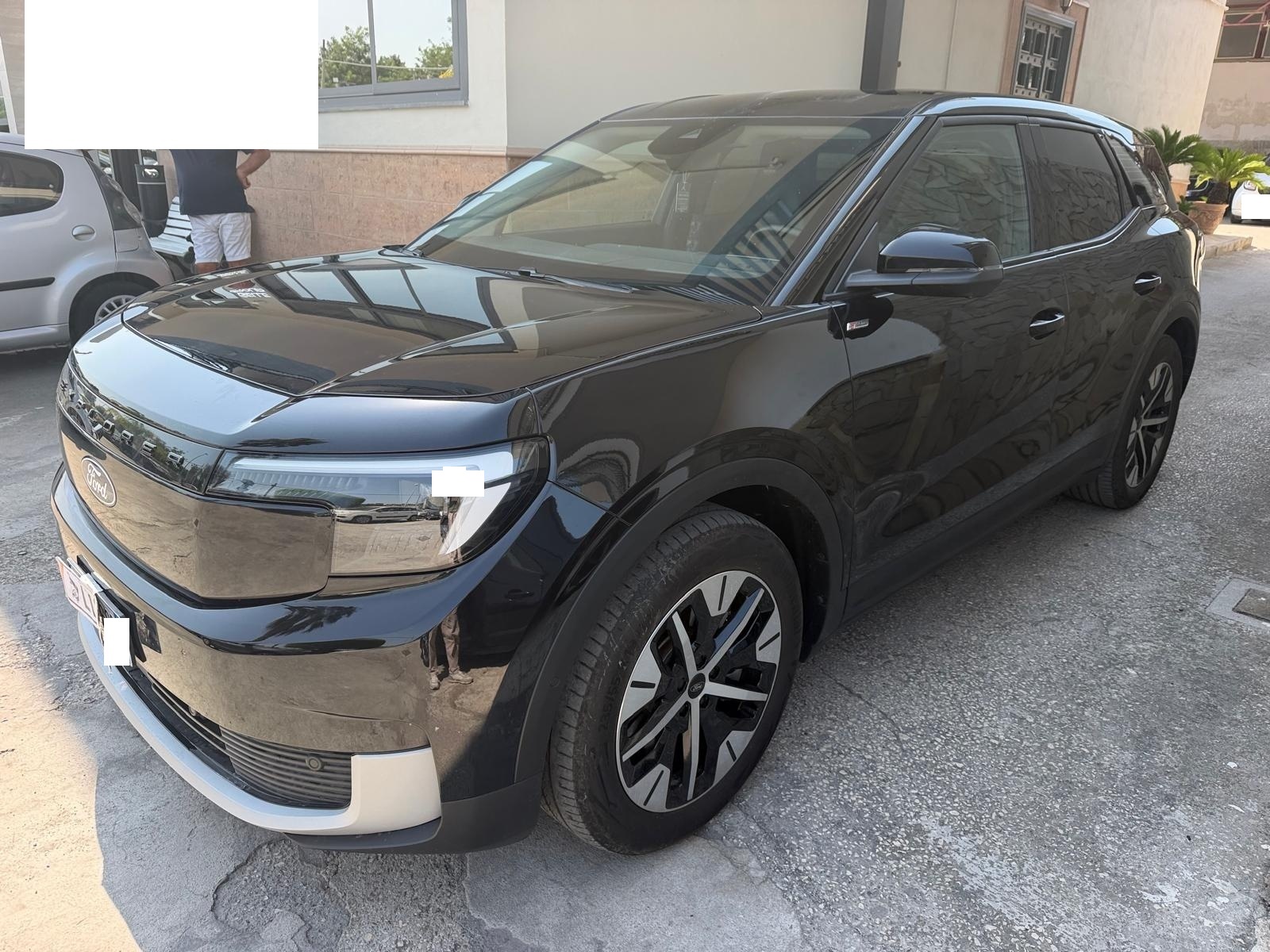 Ford Explorer electric drive 150 kW — 1/8