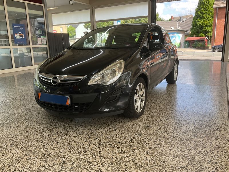 Opel Corsa 1.2 — фото 1