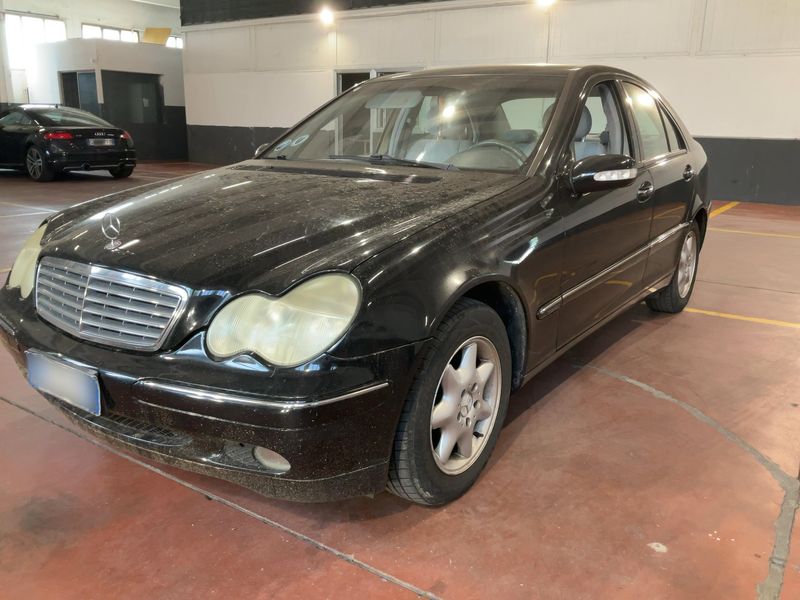 Mercedes-Benz C-Klasse C 200 Kompressor — 1/8