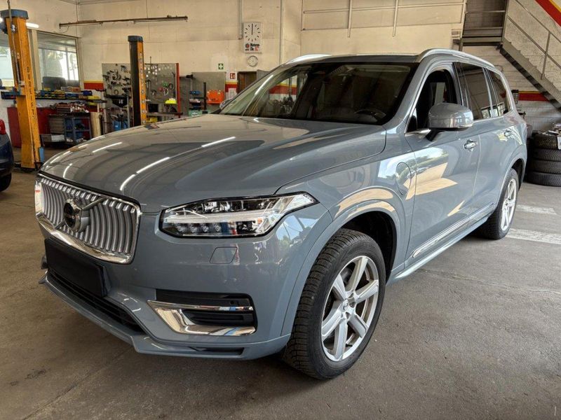 Volvo XC90 2.0 T8 Recharge Plug-in Hybrid — 1/8