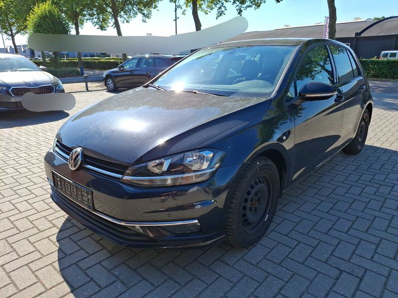 Volkswagen Golf VII 1.6 TDI — фото 1