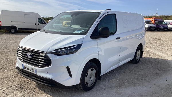 Ford Transit TREND — 1/8