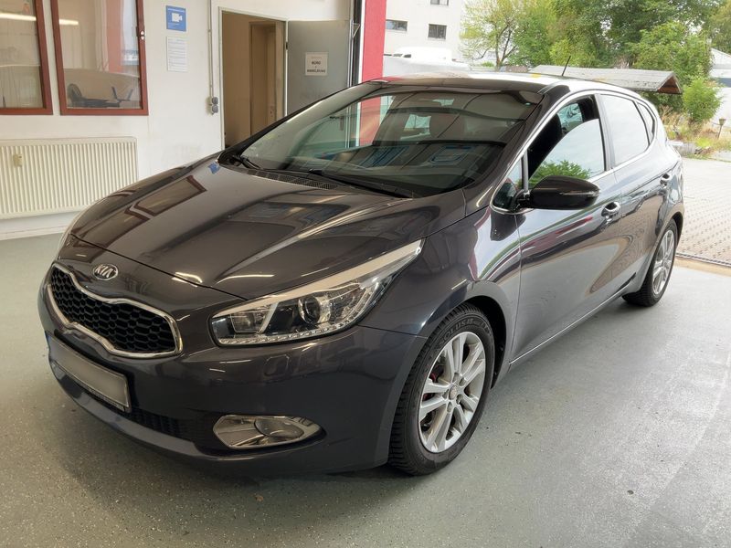 Kia cee'd 1.6 CRDi — фото 1