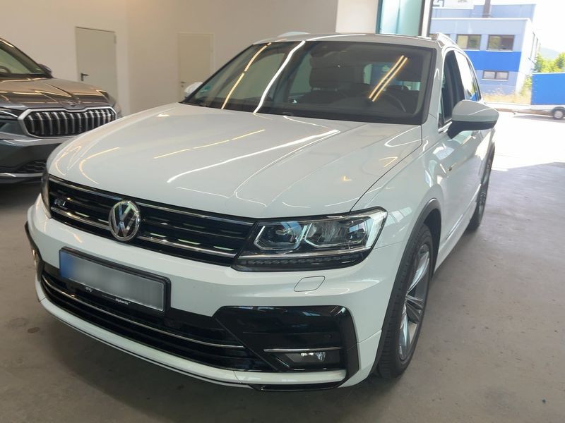 Volkswagen Tiguan 2.0 TDI — 1/8