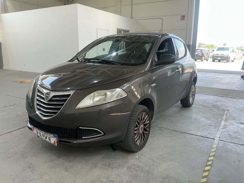 Lancia Ypsilon 0.9 TwinAir — 1/8