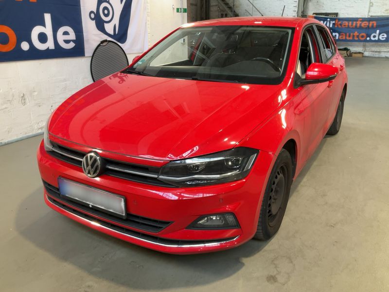 Volkswagen Polo 1.6 TDI — 1/8