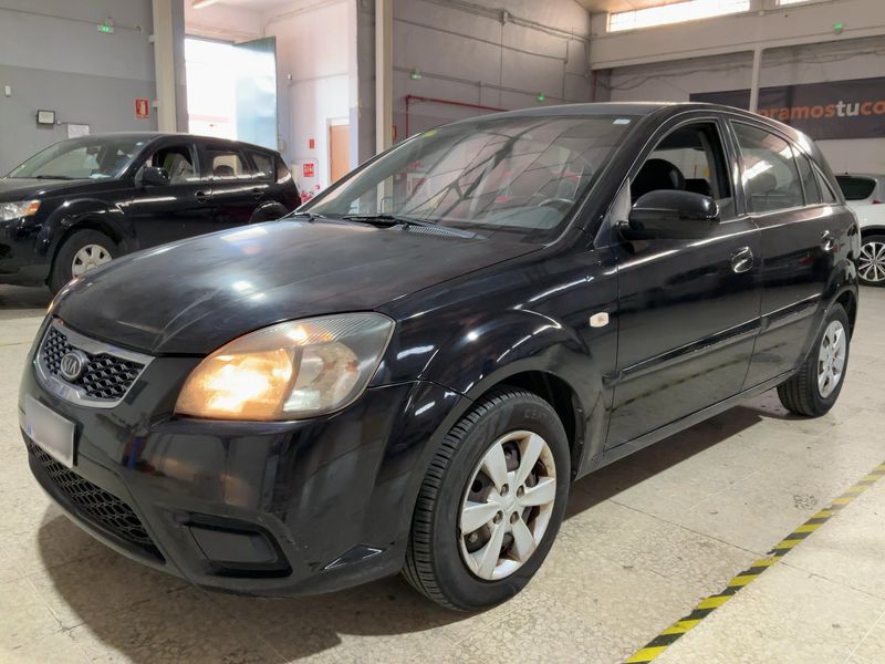 Kia Rio 1.4 — фото 1