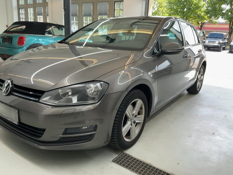 Volkswagen Golf VII 1.2 TSI — фото 1