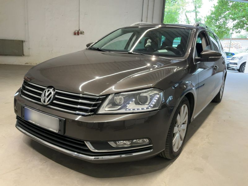 Volkswagen Passat 2.0 TDI — 1/8