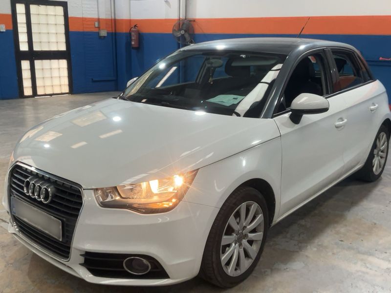 Audi A1 Sportback 1.6 TDI — 1/8