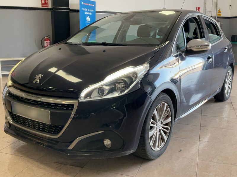 Peugeot 208 1.6 Blue-HDi — 1/8