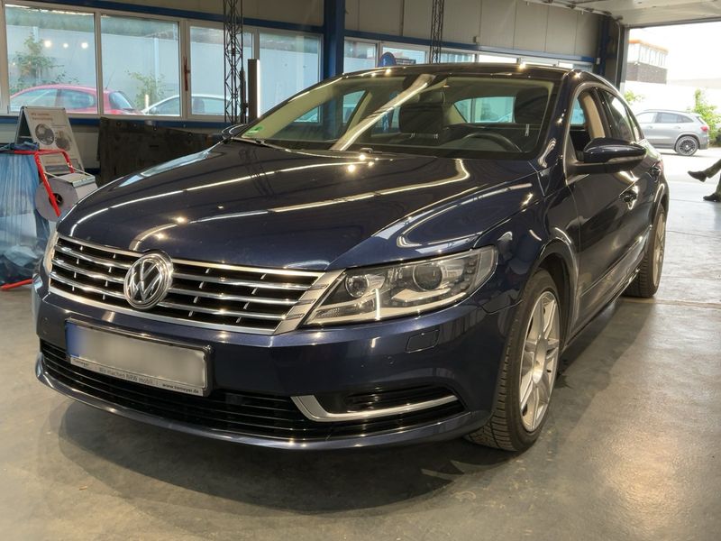 Volkswagen CC 2.0 TDI — 1/8