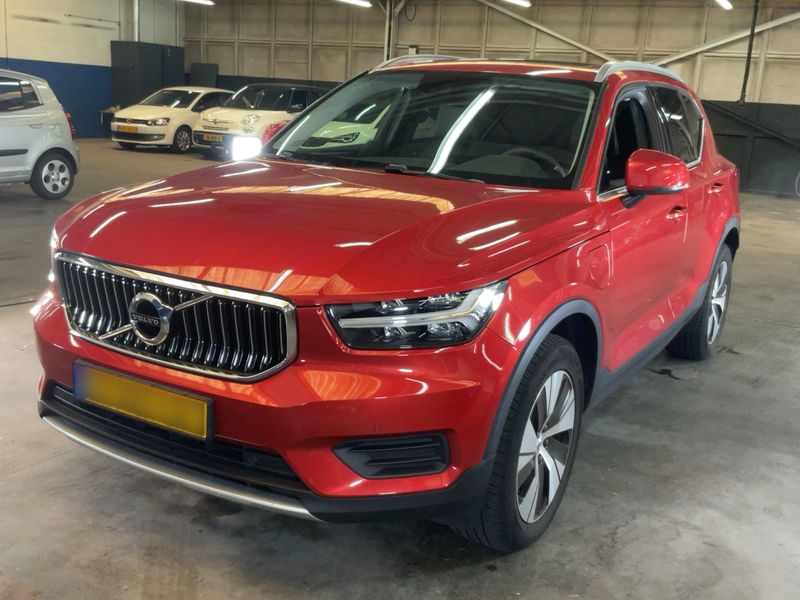 Volvo XC40 1.5 T5 Recharge Plug-in Hybrid — 1/8