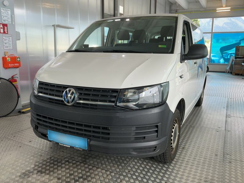 Volkswagen T6 Kombi 2.0 TDI — 1/8
