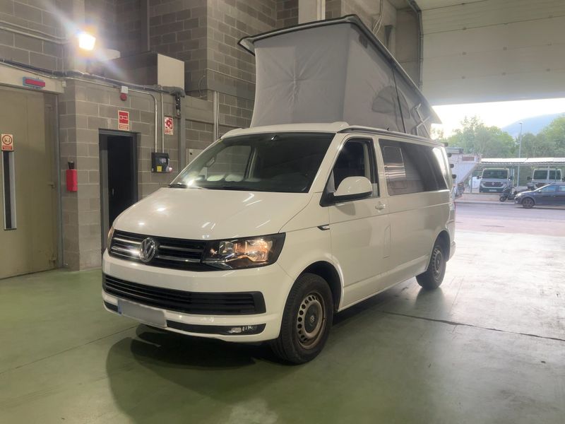 Volkswagen T6 California 2.0 TDI — 1/8