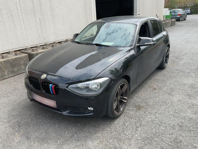 BMW 1er 114i — 1/8