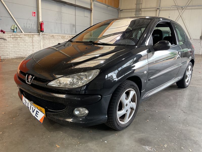 Peugeot 206 1.6 — 1/8