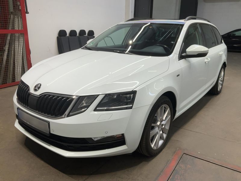 Skoda Octavia 1.8 TSI — фото 1