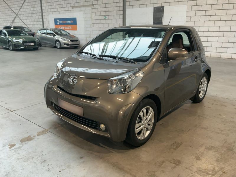 Toyota iQ 1.0 VVT-i — 1/8