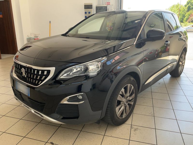 Peugeot 3008 1.6 Blue-HDi — 1/8