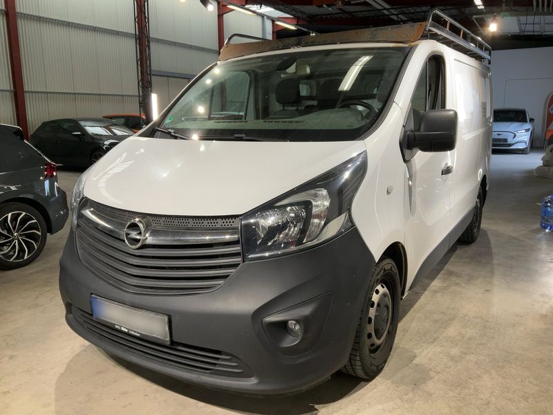 Opel Vivaro 1.6 CDTI Biturbo — 1/8