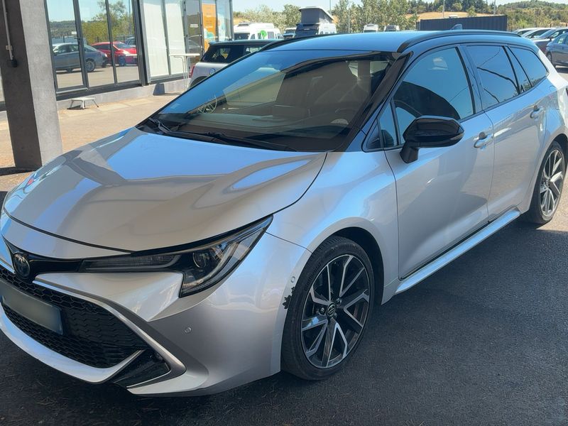 Toyota Corolla 2.0 Hybrid — 1/8