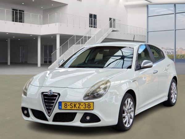 Alfa Romeo Giulietta — 1/8