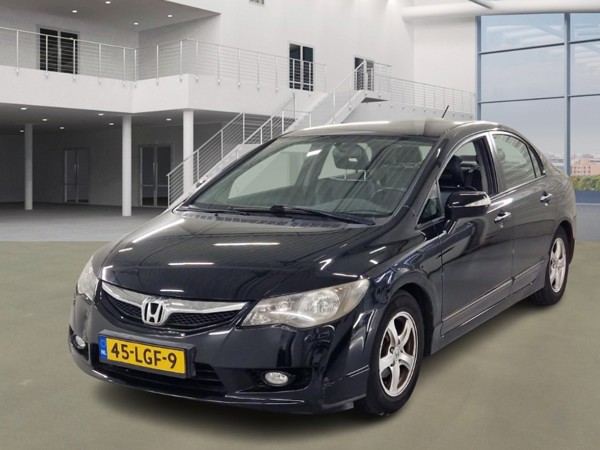 Honda CIVIC — 1/8