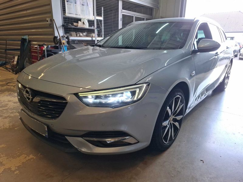 Opel Insignia 1.5 SIDI Turbo — фото 1
