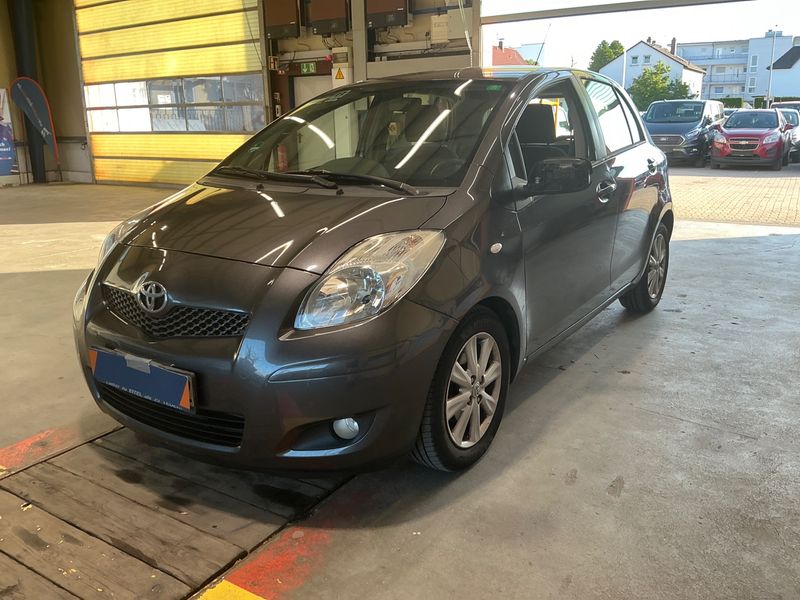 Toyota Yaris 1.33 Dual VVT-i — фото 1