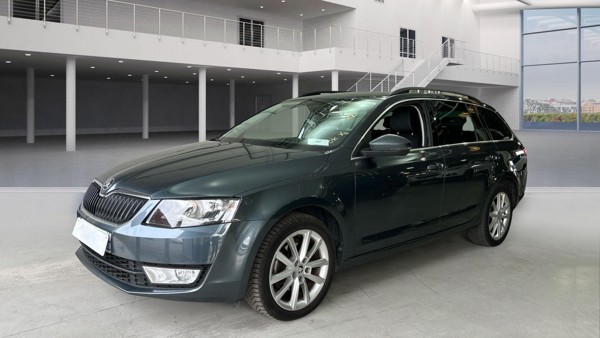 SKODA Octavia Drive — 1/8
