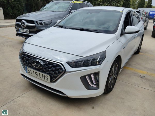 Hyundai Ioniq phev — 1/8
