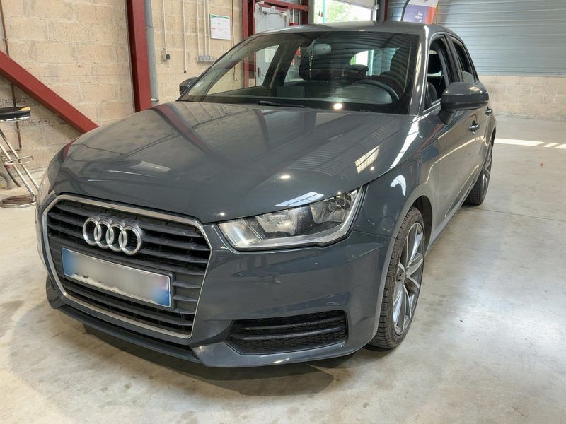 Audi A1 Sportback 1.4 TDI — 1/8