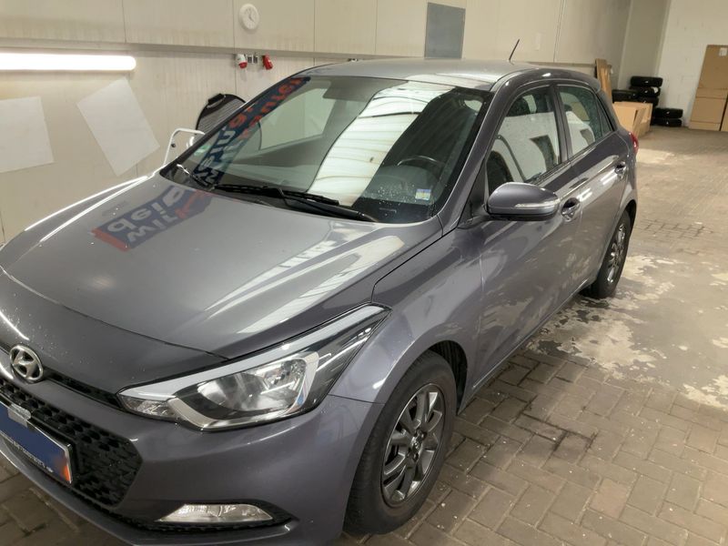 Hyundai i20 1.2 — 1/8