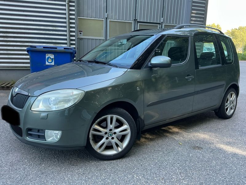 Skoda Roomster 1.6 — фото 1