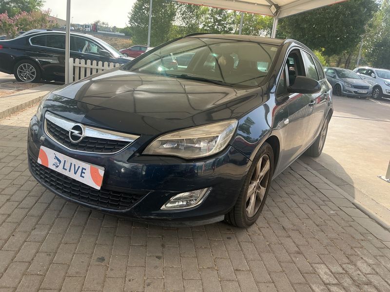 Opel Astra 1.7 CDTI — 1/8